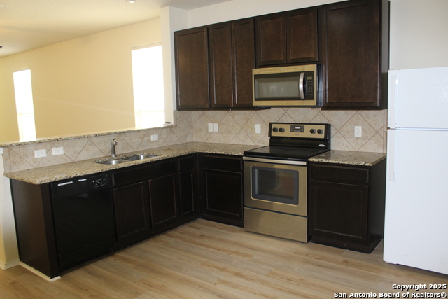 482 Walnut Property Photo 8