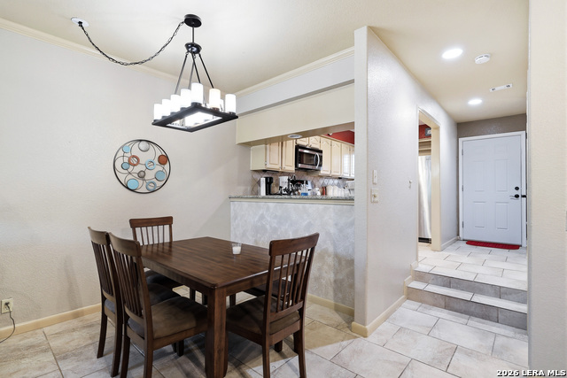 421 Watts Property Photo 4