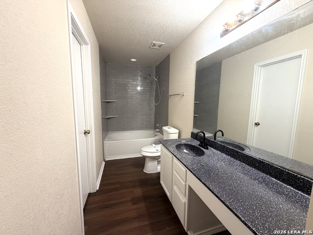 10114 Emerald Sun Property Photo 14