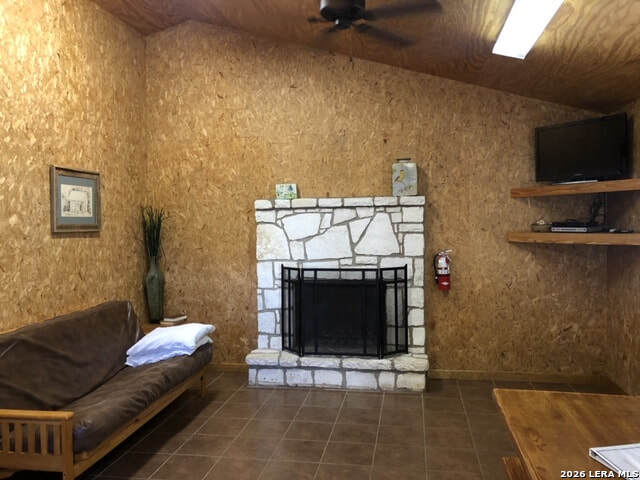 2015 Cr 348 Property Photo 3