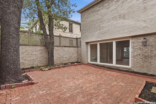 484 E Olmos Property Photo 12