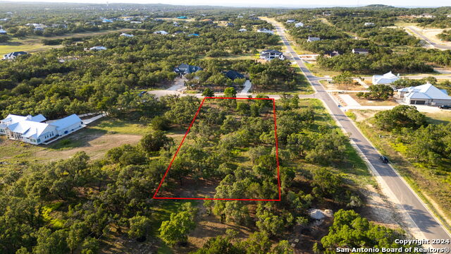 711 Blaze Ridge Property Photo 4