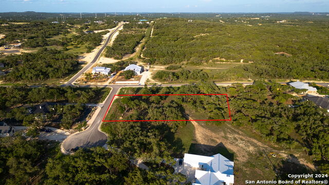711 Blaze Ridge Property Photo 13