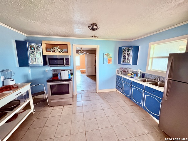 3233 Yucca Loop Property Photo 4