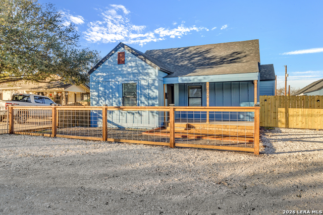1805 Texas Property Photo 2