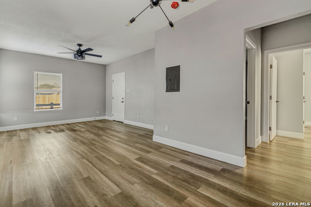 1805 Texas Property Photo 6