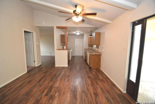823 Highgate Property Photo 2