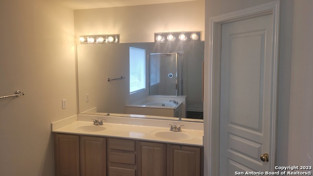721 Wooded Trail Property Photo 10