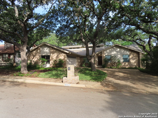 9207 Lasater St. Property Photo 2