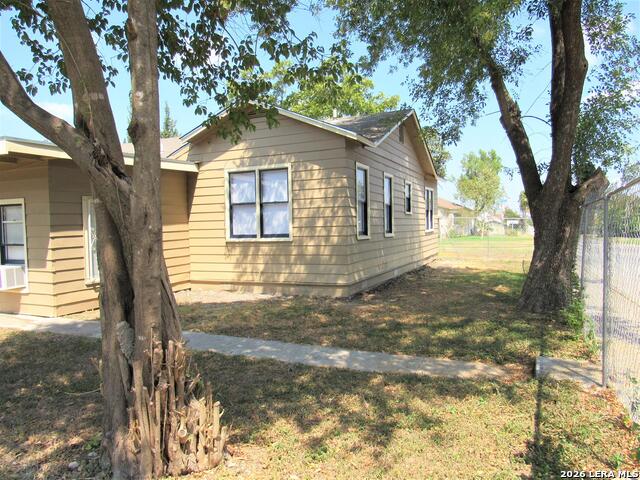 454 Bailey Property Photo 17