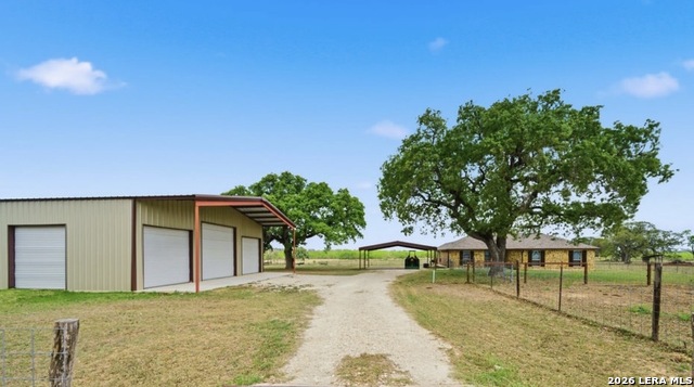 12897 La Vernia Rd Property Photo 5