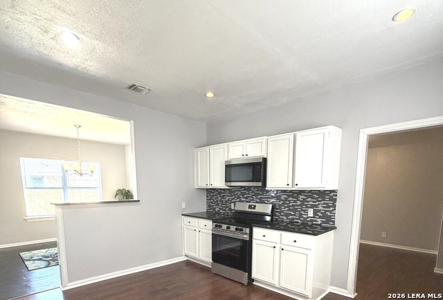 1214 W Winnipeg Property Photo 19