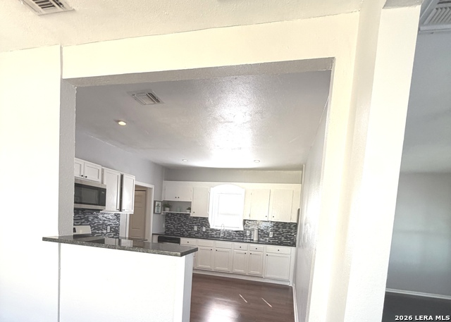 1214 W Winnipeg Property Photo 24