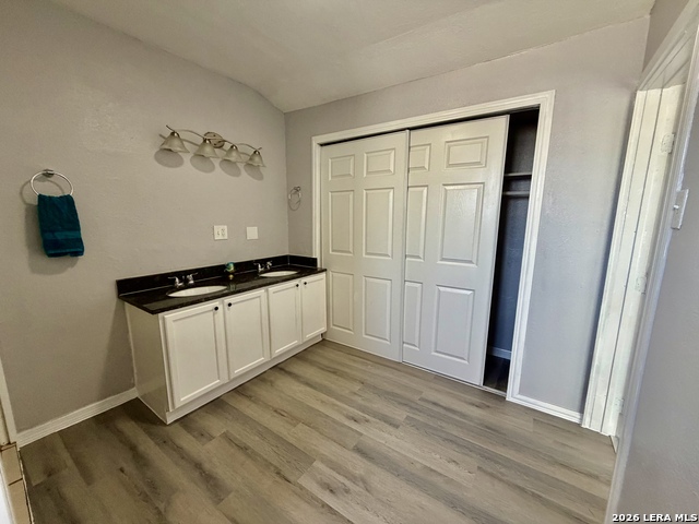 1214 W Winnipeg Property Photo 45