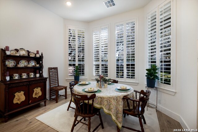 2913 Ashby Property Photo 14