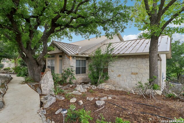1904 Summit Ridge Dr Property Photo 5