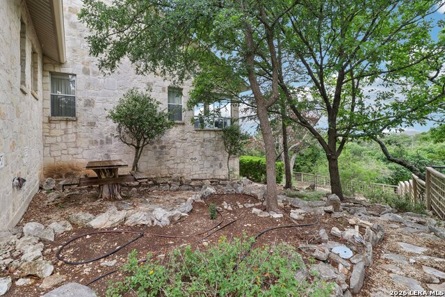 1904 Summit Ridge Dr Property Photo 37