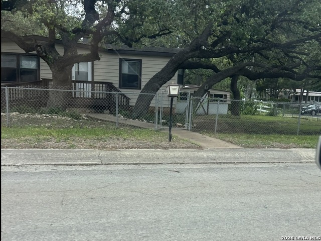 24815 Aue Property Photo 1