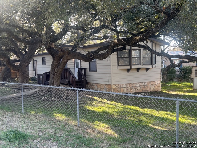 24815 Aue Property Photo 2