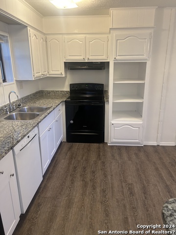 24815 Aue Property Photo 9