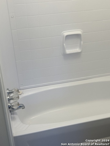 24815 Aue Property Photo 19