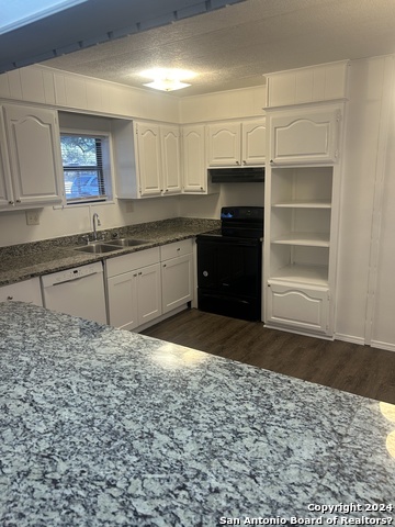 24815 Aue Property Photo 22