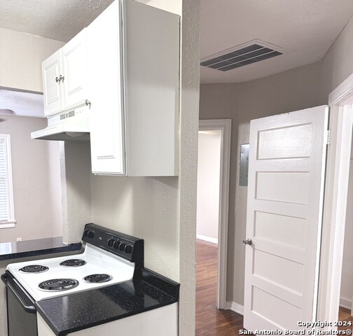 217 Natalen Property Photo 5