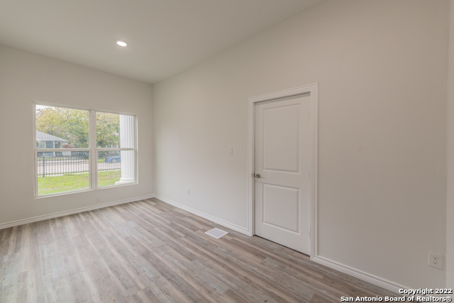 121 Highland Property Photo 8