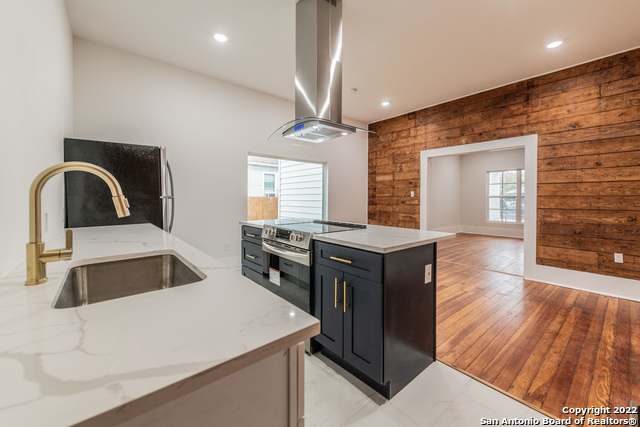 121 Highland Property Photo 13