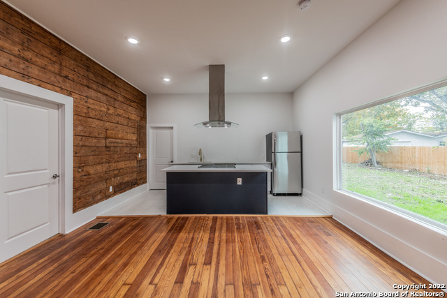 121 Highland Property Photo 14