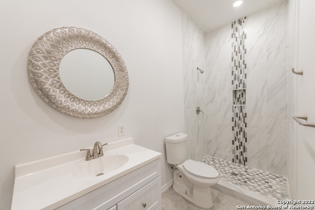 121 Highland Property Photo 15