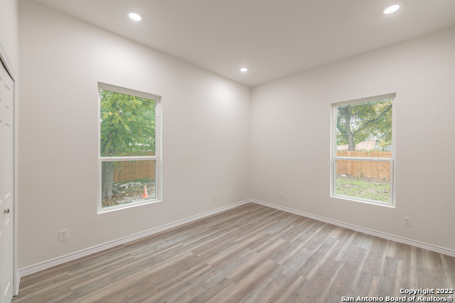 121 Highland Property Photo 19