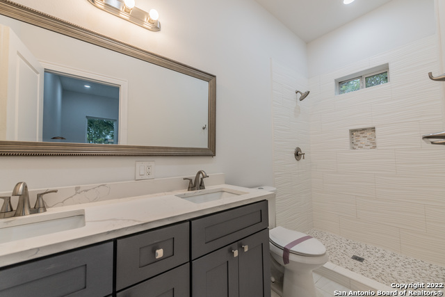 121 Highland Property Photo 24