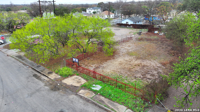 324 Truax Property Photo 12