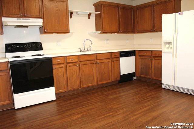 1319 Carmel Oaks Property Photo 5