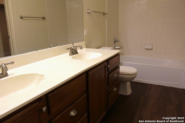 1319 Carmel Oaks Property Photo 7