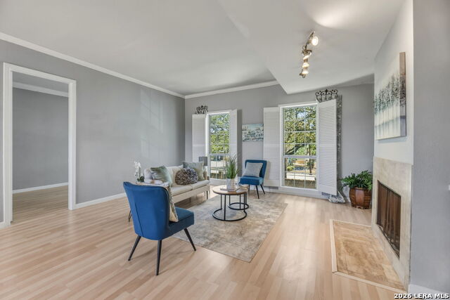 7711 Broadway Property Photo 5