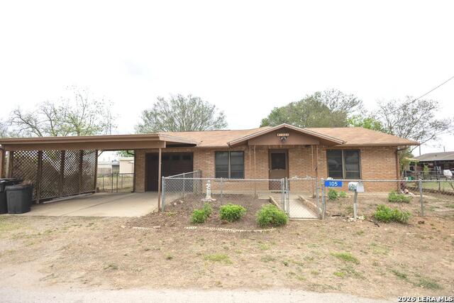 105 S Sayers Property Photo 1