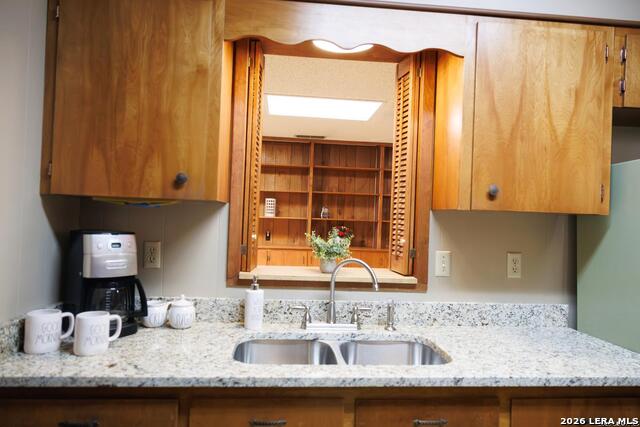 105 S Sayers Property Photo 6