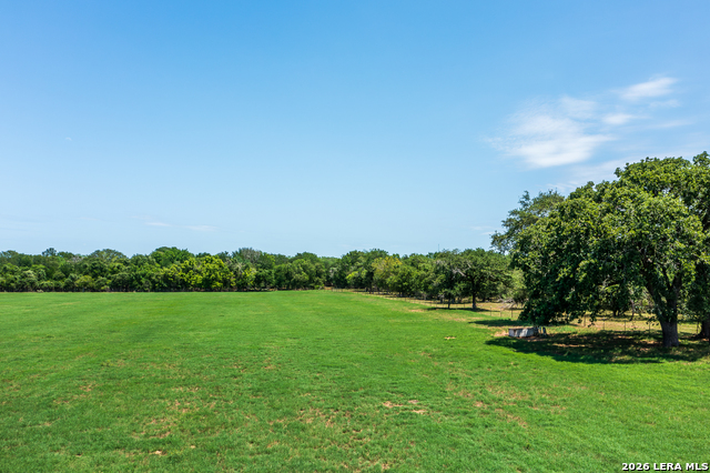 11259 N State Highway 80 Property Photo 5