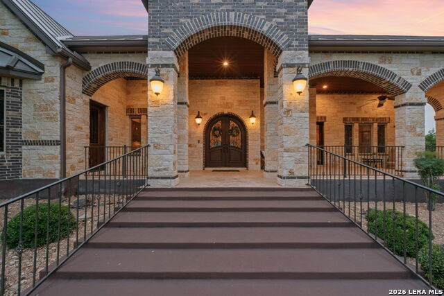 208 Cascade Caverns Property Photo 2