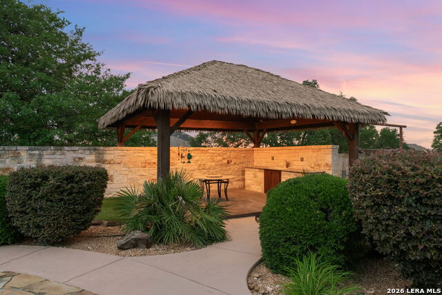 208 Cascade Caverns Property Photo 10