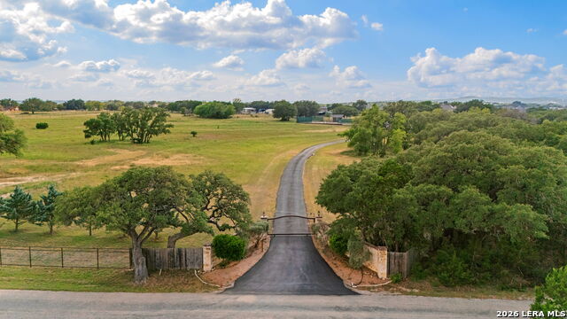 208 Cascade Caverns Property Photo 29