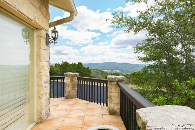 17119 Terra Rosa Property Photo 4