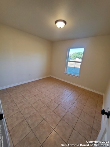 7539 W Dixon Rd Property Photo 5