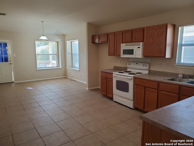 671 Rattler Bluff Property Photo 3