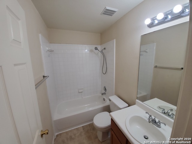 671 Rattler Bluff Property Photo 6