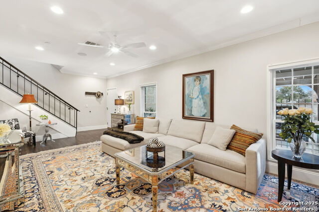 7731 BROADWAY Property Photo 1