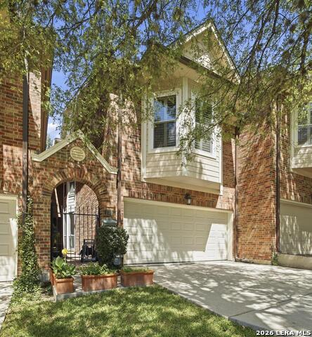 145 Elizabeth Property Photo 2
