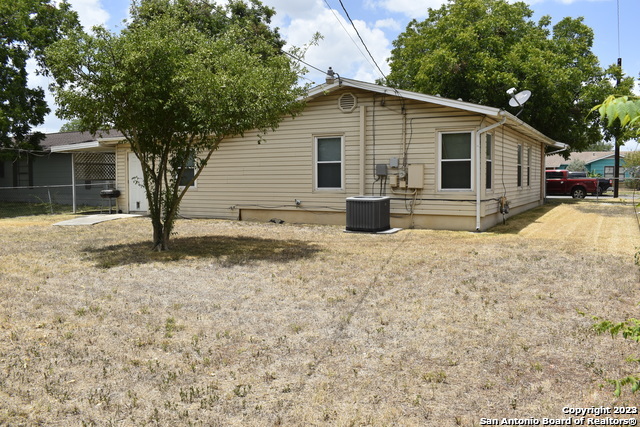 5026 Benham Dr Property Photo 10